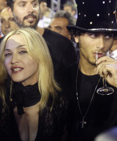 Madonna and Jesus Luz